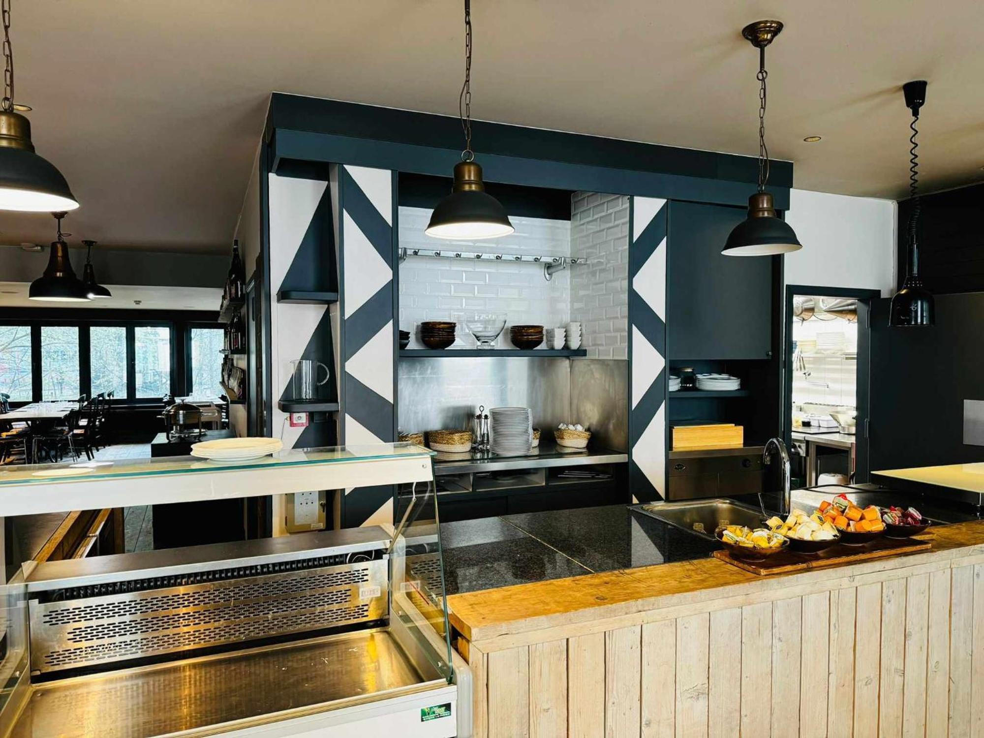 Hotel Val De Poix- Logis Hotel Restaurant Saint-Hubert Exteriér fotografie