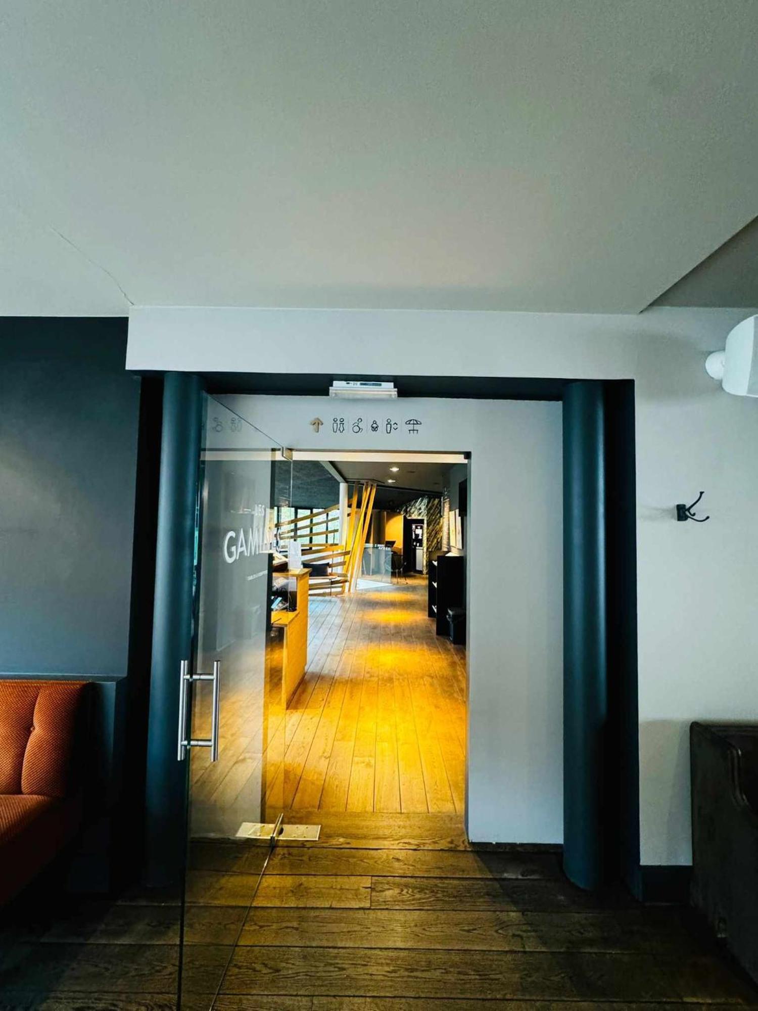 Hotel Val De Poix- Logis Hotel Restaurant Saint-Hubert Exteriér fotografie